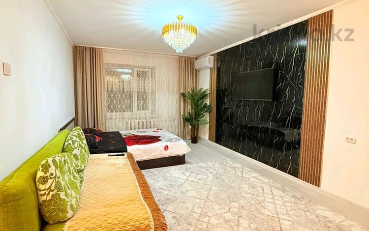 1-комнатная квартира · 35 м² · 4/9 этаж, мкр 4 38 за 12 000 ₸ в Уральске — фото 2