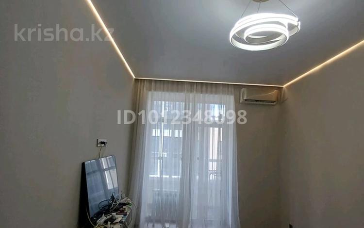1-комнатная квартира · 40 м² · 10/12 этаж, мкр Уркер, Улы Дала 31, 31/1, 33, 33/1 за 30 млн ₸ в Астане, Нура р-н — фото 9