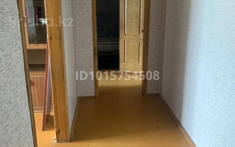 3-комнатная квартира · 66.6 м² · 6/9 этаж, Ауэзова 77 за 16 млн ₸ в Аксу — фото 2