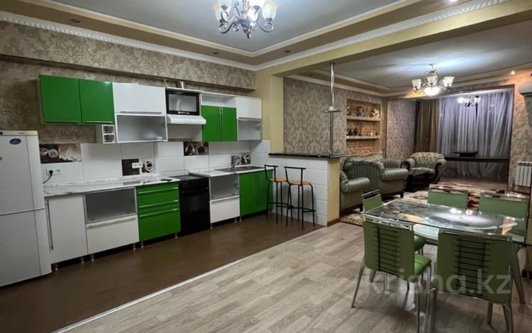 2-комнатная квартира · 100 м² · 2/15 этаж, Кунаева 39 за 250 000 ₸ в Шымкенте — фото 4