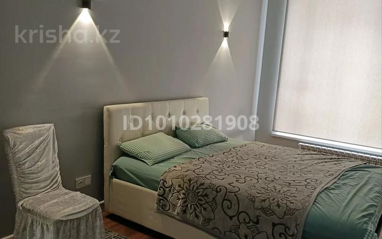 1-бөлмелі пәтер · 42 м² · 2/16 қабат, Манаса 109а — Абая Манаса, бағасы: 20 000 ₸ в Алматы, Алмалинский р-н — фото 2