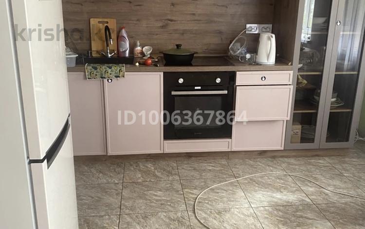 2-бөлмелі пәтер · 86 м² · 5/7 қабат, Сатпаева 50/1, бағасы: 45 млн ₸ в Усть-Каменогорске, Ахмирово — фото 2