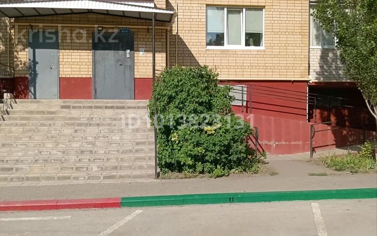 2-бөлмелі пәтер · 82.9 м² · 4/5 қабат, мкр. Алтын орда 8/3 — Мангилик ел Ораза Татеулы, бағасы: 37 млн ₸ в Актобе — фото 2