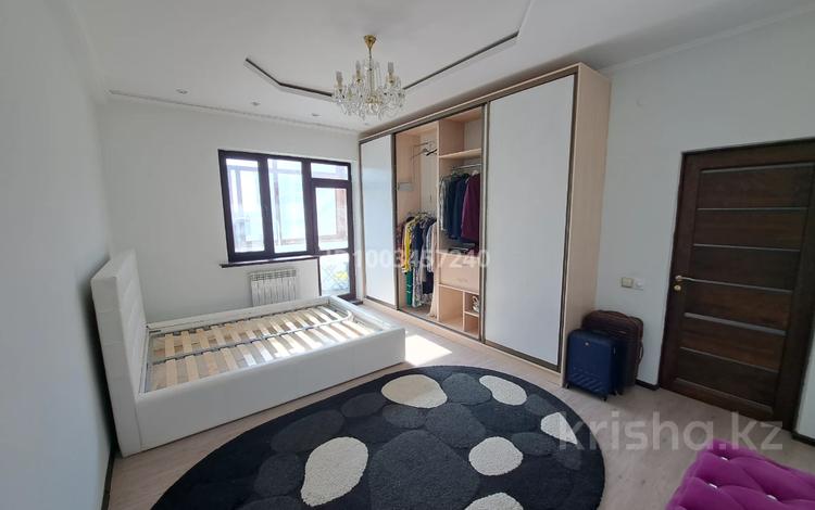 2-бөлмелі пәтер · 78 м² · 7/8 қабат, мкр Центральный, Валиханова, бағасы: 34 млн ₸ в Атырау — фото 44