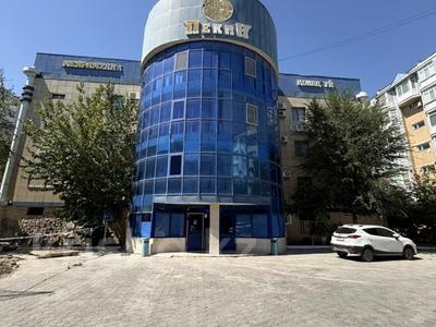 Свободное назначение, офисы, магазины и бутики, склады, общепит, салоны красоты, бани, гостиницы и зоны отдыха, медцентры и аптеки, образование, развлечения · 2734 м² за 500 млн ₸ в Атырау