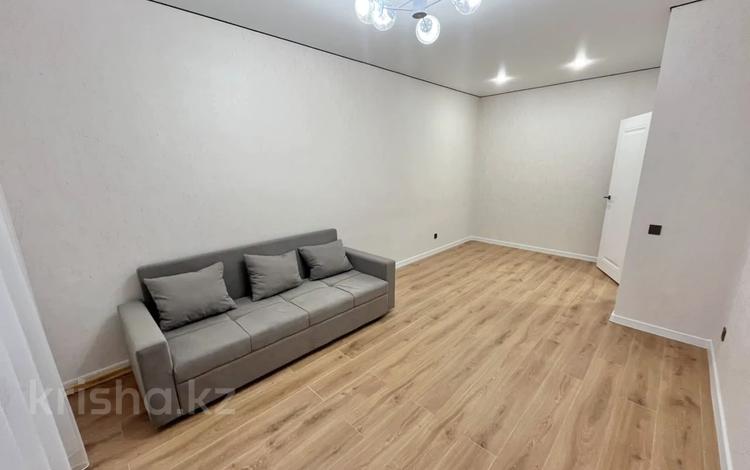 1-комнатная квартира · 40 м² · 2/5 этаж, Е 669 27 за 200 000 ₸ в Астане, Есильский р-н — фото 2