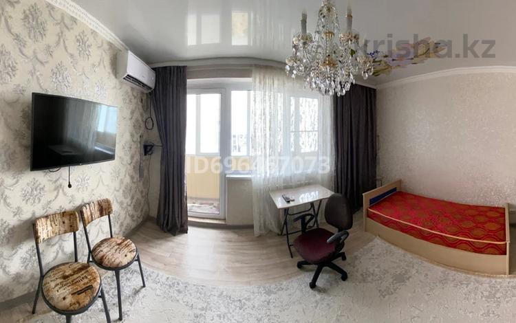 1-комнатная квартира · 48 м² · 4/10 этаж, Жунисова — Пересечение ул. Толе би и пр. Алатау за 200 000 ₸ в Алматы, Наурызбайский р-н — фото 2
