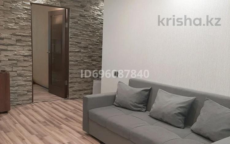 2-комнатная квартира, 53 м², 4/5 этаж посуточно, Макатаева за 13 000 〒 в Алматы, Алмалинский р-н — фото 2