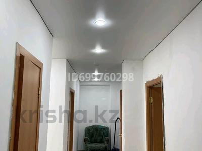 3-комнатная квартира · 81 м² · 2/9 этаж, мкр. Зачаганск пгт, улица Бирлик 35 — улица Бирлик 35 за 180 000 ₸ в Уральске