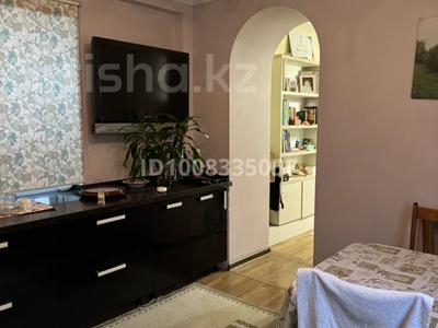 Үйдің бір бөлігі · 4 бөлме · 100 м², мкр Мамыр 12 — Жандосова Яссауи, бағасы: 450 000 〒 в Алматы, Ауэзовский р-н