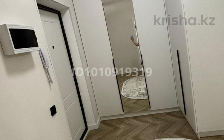 2-комнатная квартира · 44 м² · 11/12 этаж, мкр Калкаман-2 за 250 000 〒 в Алматы, Наурызбайский р-н — фото 2