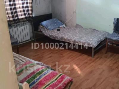 Отдельный дом · 2 комнаты · 50 м² · 4 сот., мкр Акбулак 15 — Алматы арена за 300 000 〒 в Алатауский р-н