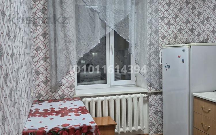 1-комнатная квартира · 37 м² · 5/5 этаж, Валиханова 6 за 6.5 млн ₸ в  — фото 2