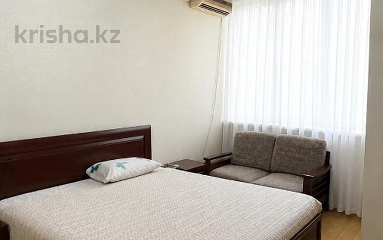 2-комнатная квартира · 69 м² · 14/18 этаж, Солодовникова 21а за 360 000 ₸ в Алматы — фото 2