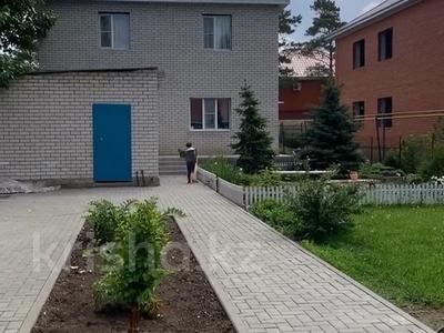 Отдельный дом · 5 комнат · 200 м² · 8 сот., СК Тополек 41 — Кайдауыл батыра , .Остановка садыИЖС за 37.8 млн 〒 в Актобе