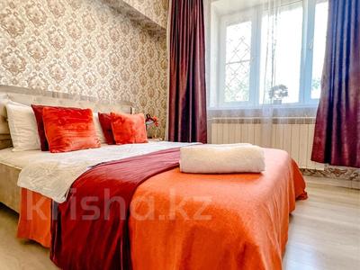 2-бөлмелі пәтер · 56 м² · 2/5 қабат, Райымбека 383/2 — Емцова, бағасы: 20 000 ₸ в Алматы