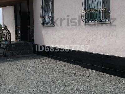 Отдельный дом · 5 комнат · 140 м² · 10 сот., Мкр.Жастар-2 за 35 млн 〒 в Талдыкоргане, мкр Жастар