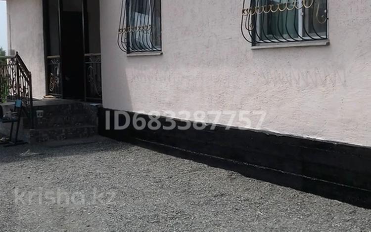 Отдельный дом · 5 комнат · 140 м² · 10 сот., Мкр.Жастар-2 за 35 млн 〒 в Талдыкоргане, мкр Жастар — фото 3
