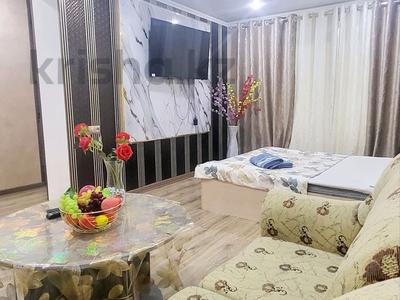 1-комнатная квартира · 32 м² · 4/4 этаж, Республика 11 — Центр за 15 000 ₸ в Шымкенте, Аль-Фарабийский р-н