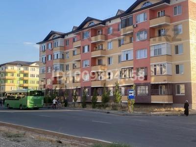 2-комнатная квартира · 56 м² · 4/5 этаж, мкр Улы Дала, Улы Дала ш/а. 994 за 100 000 〒 в Таразе