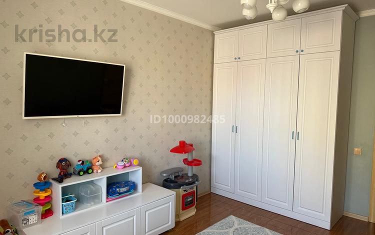 3-комнатная квартира · 93 м² · 8/16 этаж, мкр Юго-Восток, Шахтеров 60 — Старая корзина, НИШ за 38 млн ₸ в Караганде, Казыбек би р-н — фото 5