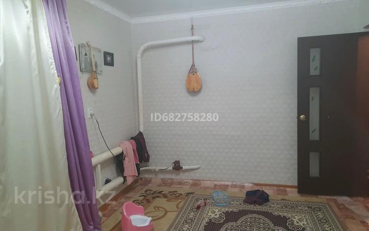 3-комнатная квартира · 60 м² · 1/2 этаж, Восточная 3 за 7.5 млн ₸ в Актобе, жилой массив Заречный-2 — фото 2