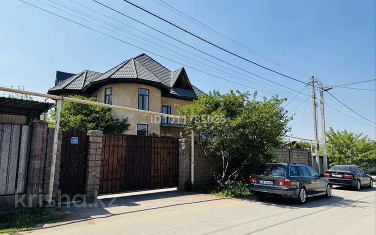 Отдельный дом · 8 комнат · 498 м² · 10 сот., мкр Шугыла, Аширбек Сыгай 44 — Аширбек Сыгай Толе Би за 150 млн ₸ в Алматы, Наурызбайский р-н — фото 4