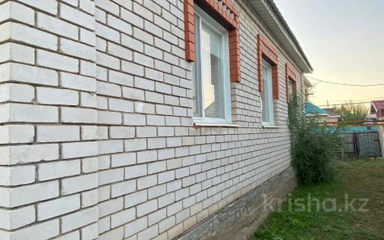 Жеке үй · 4 бөлме · 172.2 м² · 10 жүзд., мкр Жастар 2, улица Саяхат 45, бағасы: 28 млн ₸ в Актобе, жилой массив Жанаконыс — фото 4