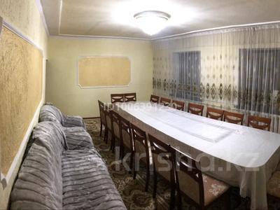 Отдельный дом · 4 комнаты · 160 м² · 5.5 сот., 2 пер Кошеней 6 за 32 млн 〒 в Таразе
