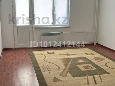 2-бөлмелі пәтер · 75 м² · 13/16 қабат, Мкр. Алмагуль 18, бағасы: 175 000 ₸ в Атырау, мкр Авангард-2