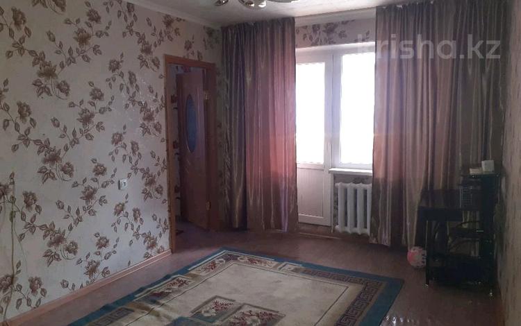 2-комнатная квартира, 46 м², 3/5 этаж помесячно, Самал за 90 000 〒 в Талдыкоргане — фото 2