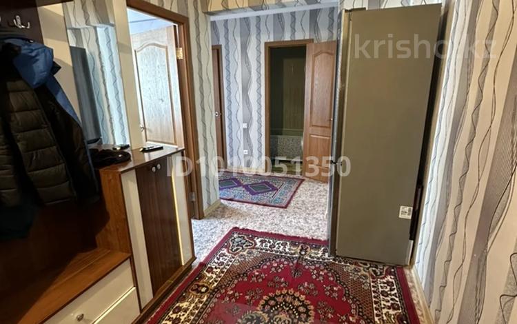 2-комнатная квартира · 50 м² · 3/5 этаж, Жастар 23 за 180 000 〒 в Усть-Каменогорске — фото 2