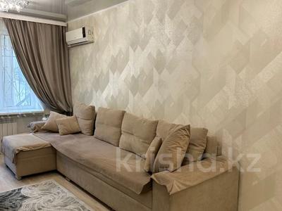 3-комнатная квартира, 70 м², 1/5 этаж, мкр Аксай-4 за 42.5 млн 〒 в Алматы, Ауэзовский р-н