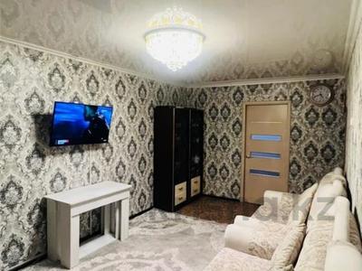 2-комнатная квартира · 45 м² · 2/5 этаж, Майкудук, 16й микрорайон за 11.5 млн ₸ в Караганде, Алихана Бокейханова р-н