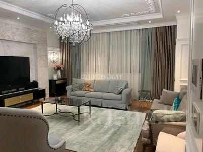 5-бөлмелі пәтер · 200 м² · 6/18 қабат, Байтурсынова 1, бағасы: 1.8 млн 〒 в Астане, Алматы р-н