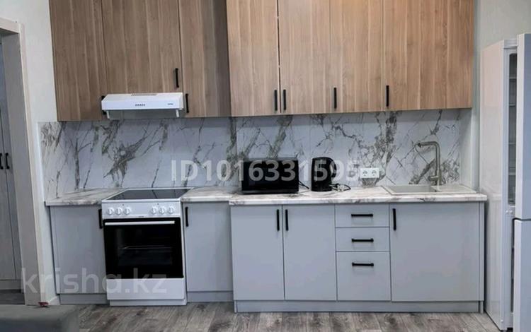 2-комнатная квартира · 52 м² · 15/16 этаж, 44/1 44/1 за 250 000 ₸ в Астане, Есильский р-н — фото 2