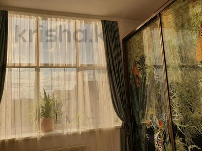 Отдельный дом · 6 комнат · 400 м², мкр Геолог, Мкр. Геолог за 700 000 〒 в Атырау