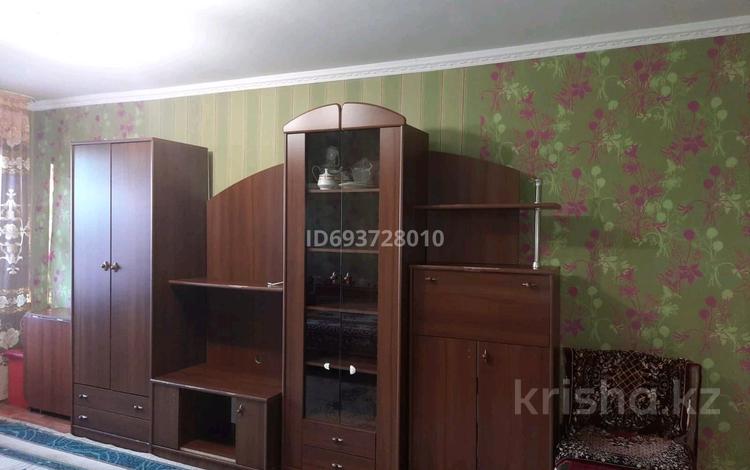 2-комнатная квартира, 48 м², 3/5 этаж помесячно, Жастар 43 за 100 000 〒 в Талдыкоргане, мкр Жастар — фото 2