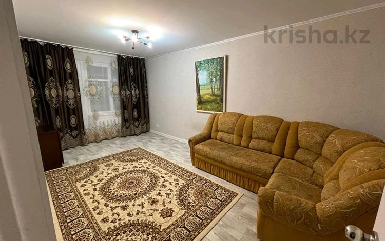 2-комнатная квартира · 45 м² · 4/5 этаж, мкр 5, Тургенева за 13.7 млн ₸ в Актобе — фото 2