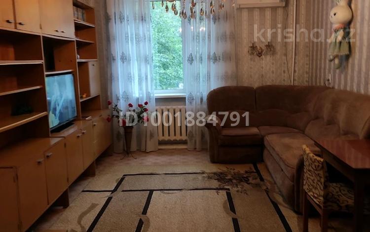 3-бөлмелі пәтер · 68 м² · 2/2 қабат, Байсеитовой 19/2, бағасы: 9 млн ₸ в Темиртау — фото 7