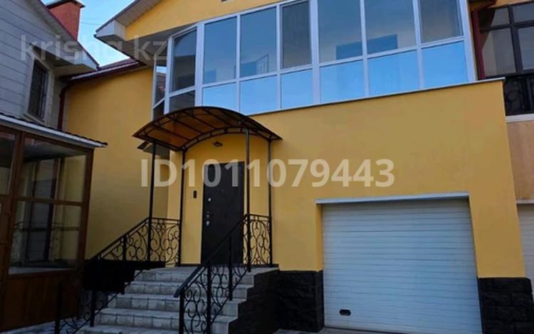 5-комнатная квартира · 250 м² · 3/3 этаж, М.Ауэзова — Московская, Молдагуловой за 122 млн ₸ в Астане, Сарыарка р-н — фото 82