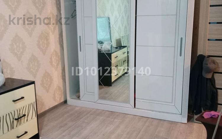 1-комнатная квартира · 36 м² · 2/5 этаж, 3мкр 49 за 7.5 млн ₸ в Кульсары — фото 2