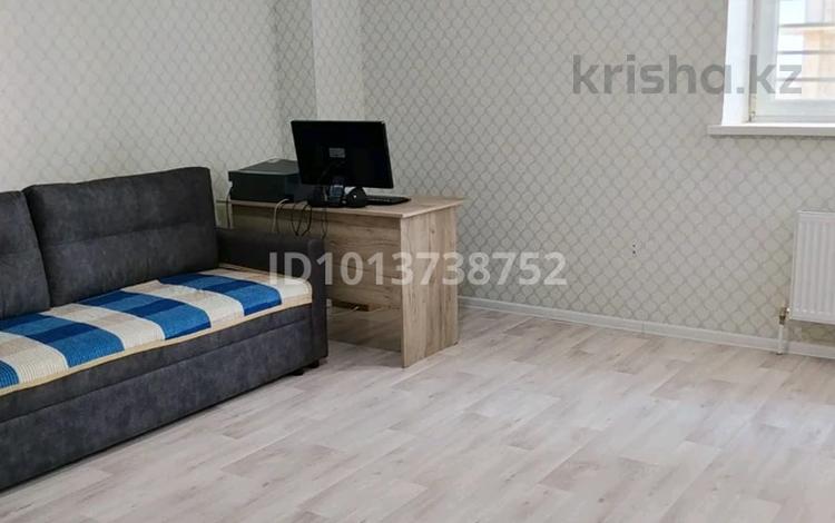 1-бөлмелі пәтер · 46 м² · 12 қабат, Тулебаева 1, бағасы: 16.5 млн ₸ в Астане, Алматы р-н — фото 2