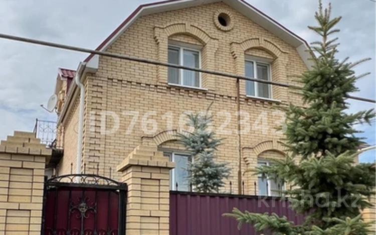 Дом · 9 комнат · 500 м², Дулатова 135 — Центральный рынок за 150 000 ₸ в Костанае — фото 4