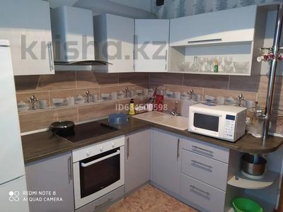 Аренда квартир в Карагандинской обл.: 2-комнатная квартира · 65 м² · 4/5 этаж, Майкудук, 15й микрорайон 20/3 — Горняк за 150 000 〒 2-комнатная квартира · 65 м² · 4/5 этаж, Майкудук, 15й микрорайон 20/3 — Горняк за 150 000 〒 в Караганде, Алихана Бокейханова р-н