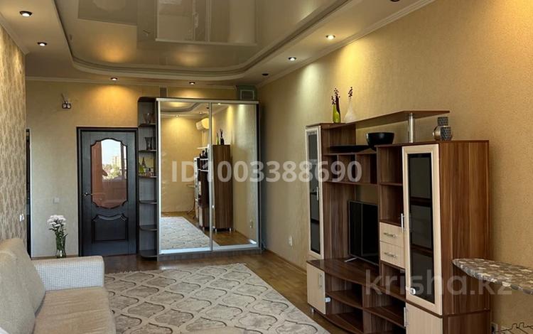 2-комнатная квартира · 68.5 м² · 6/7 этаж, Пр.Назарбаева 233/2 — Красный дом на юбилейной за 250 000 ₸ в Уральске — фото 2