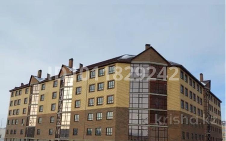 2-комнатная квартира · 71 м² · 4/6 этаж, мкр Жана Орда, Б. Жуманиязова 91 за 45 млн ₸ в Уральске — фото 2