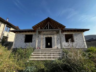 Жеке үй · 6 бөлме · 190 м² · 9.8 сот., Жарык 27, бағасы: 45 млн ₸ в Кыргауылдах