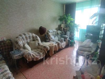 3-комнатная квартира · 61 м² · 5/5 этаж, Майкудук, Восток 2 8 за 13.5 млн 〒 в Караганде, Алихана Бокейханова р-н