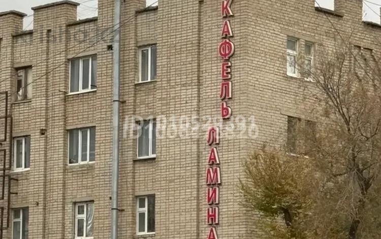 2-бөлмелі пәтер · 35 м² · 5/5 қабат, Старый город 202 — Ул Қонаева 202. Возле ТД “Мерей”, “Шығыс”, бағасы: 5.5 млн 〒 в Актобе — фото 2